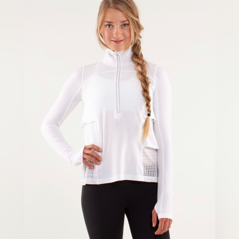 LULULEMON Sun Runner Hybrid Pullover in White, Size 2